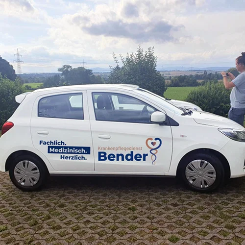 Krankenpflegedienst Bender Fuhrparkt Gestaltung und Beklebung